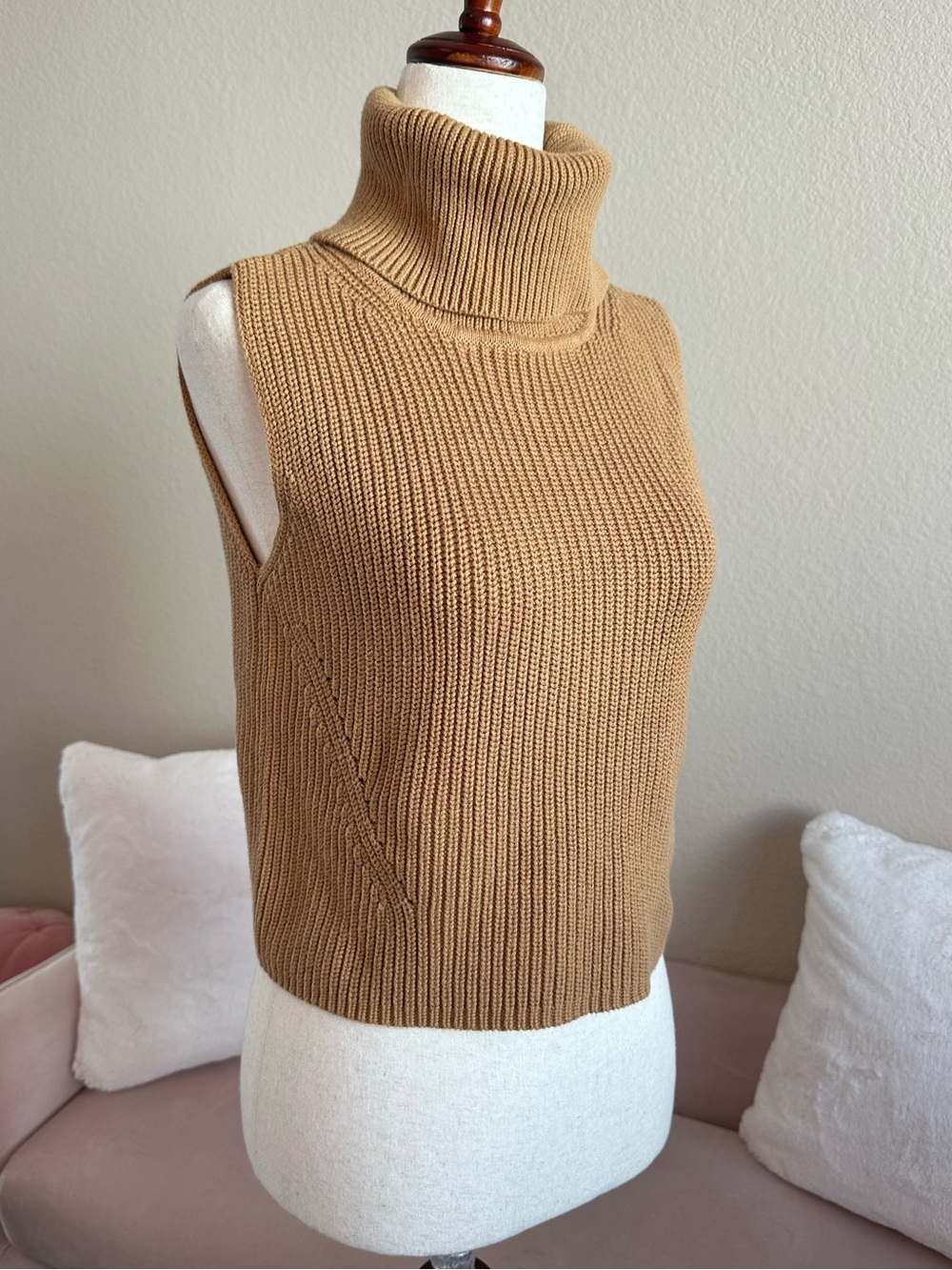 French Connection Sweater Sleeveless Crop Turtle Neck Camel Brown Women’s S Lux